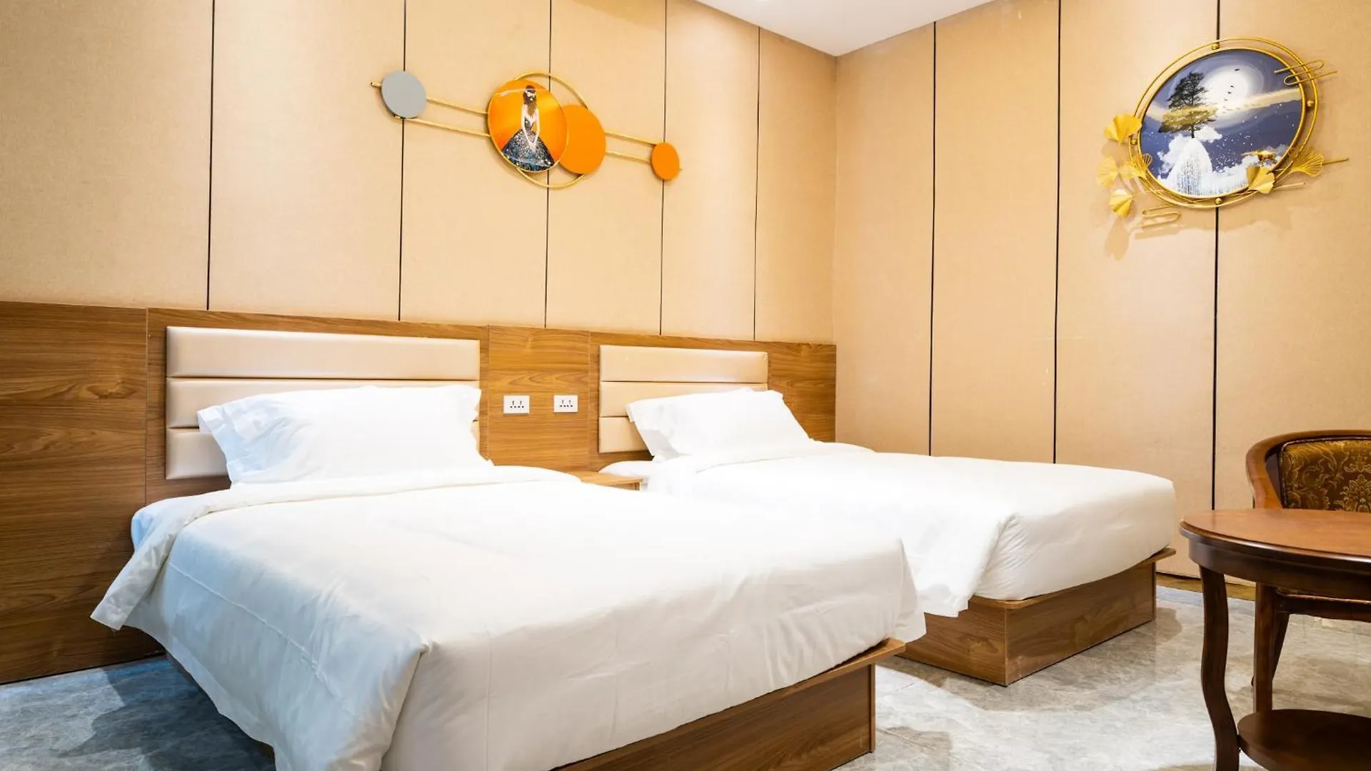 Home Me Hotel Manila