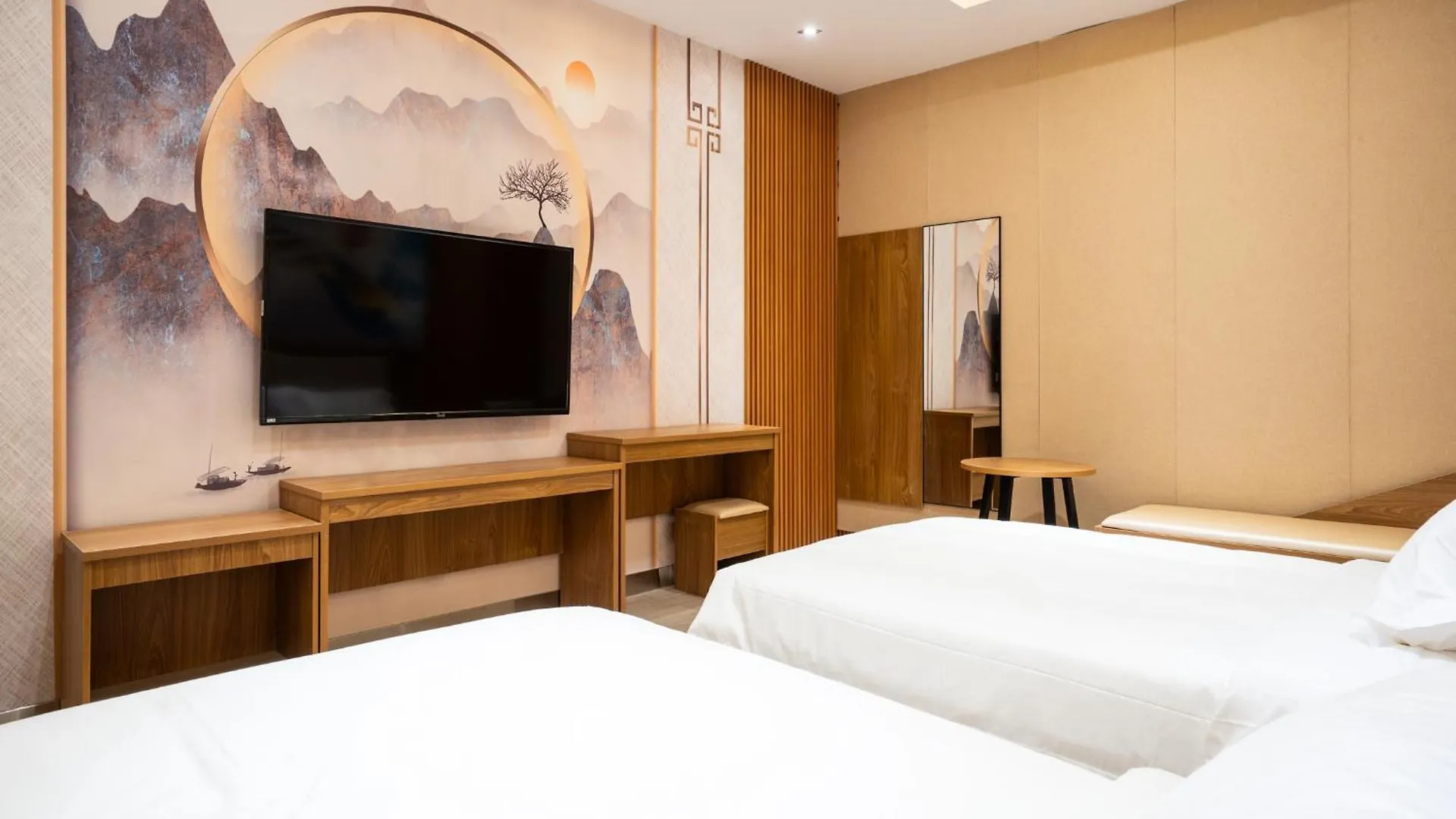 Home Me Hotel Manila