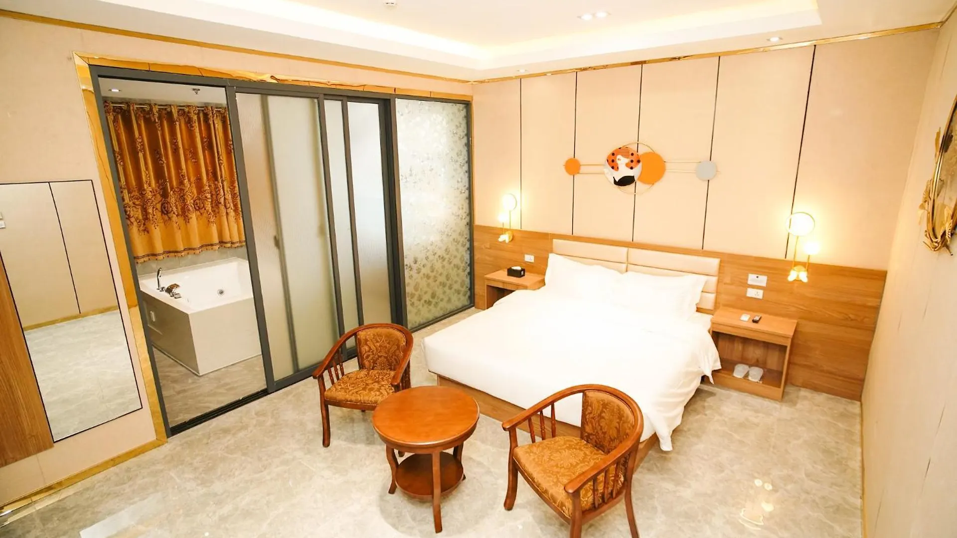 ***  Home Me Hotel Manila Philippines