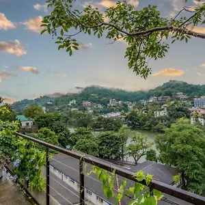 Hotel Avenue Kandy