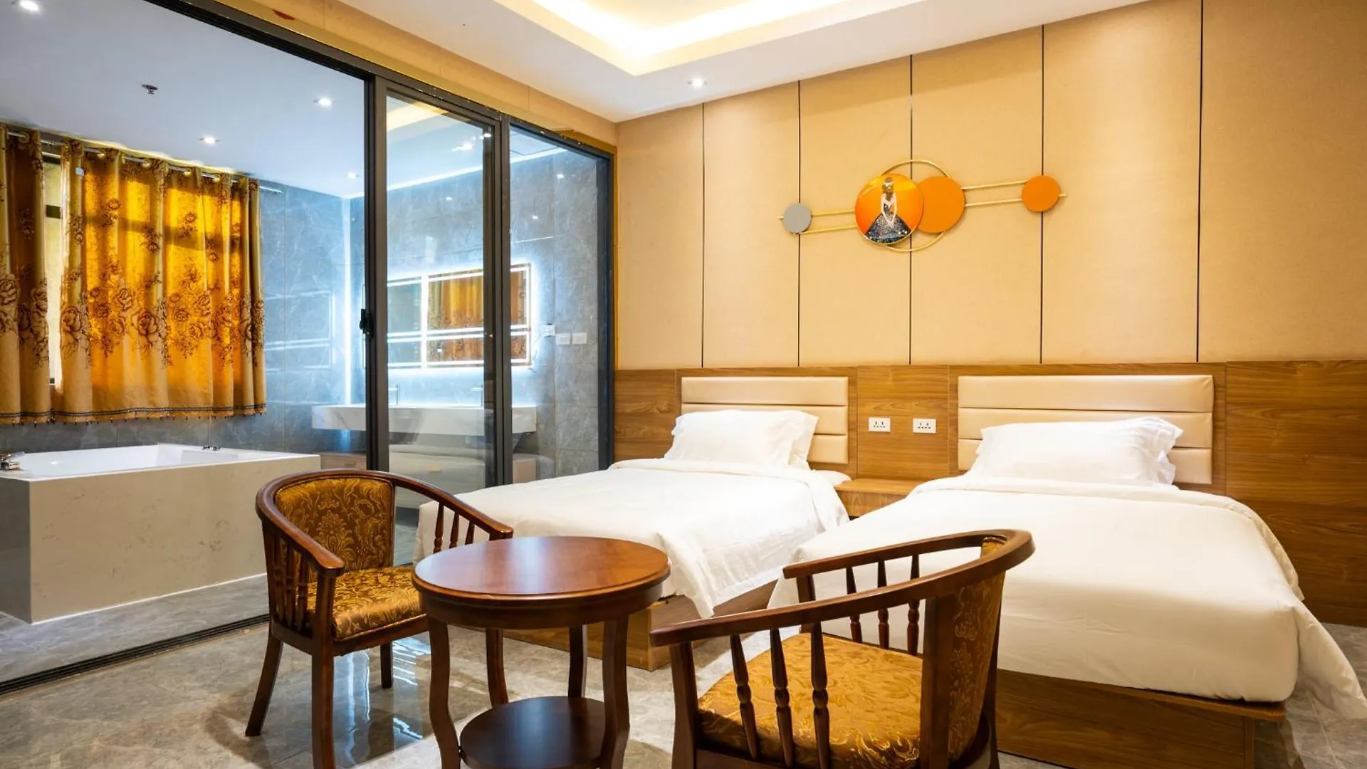 ***  Home Me Hotel Makati City Philippinen