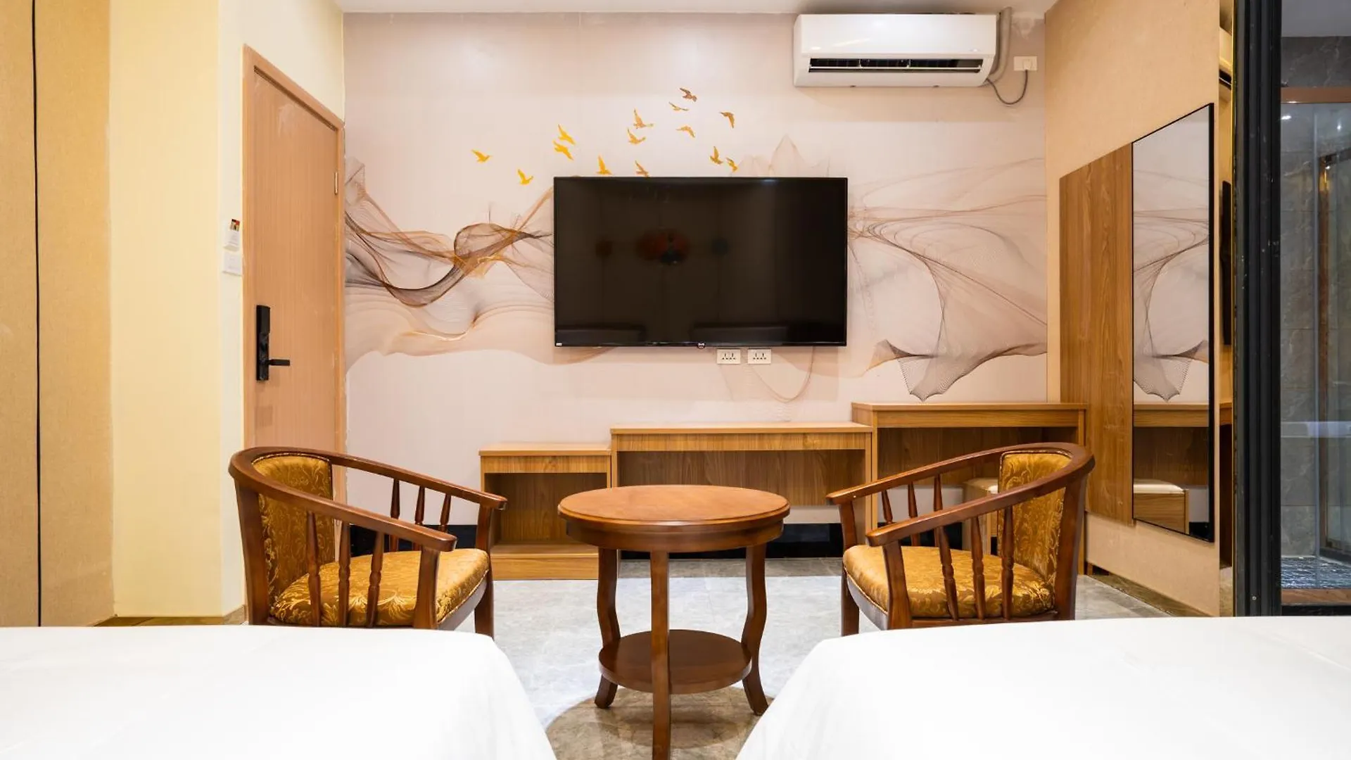 Home Me Hotel Makati City Philippinen