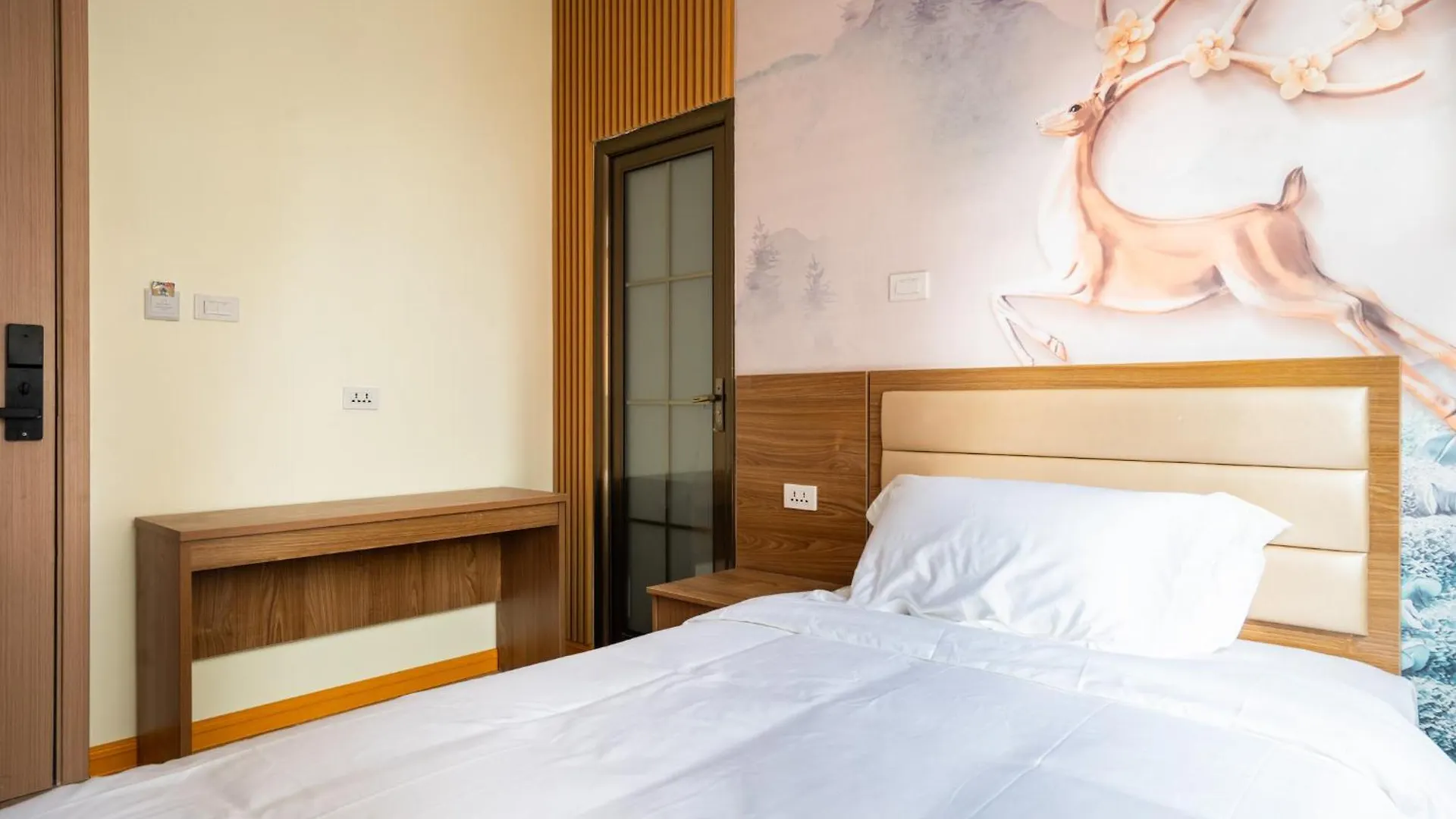 Home Me Hotel Makati City