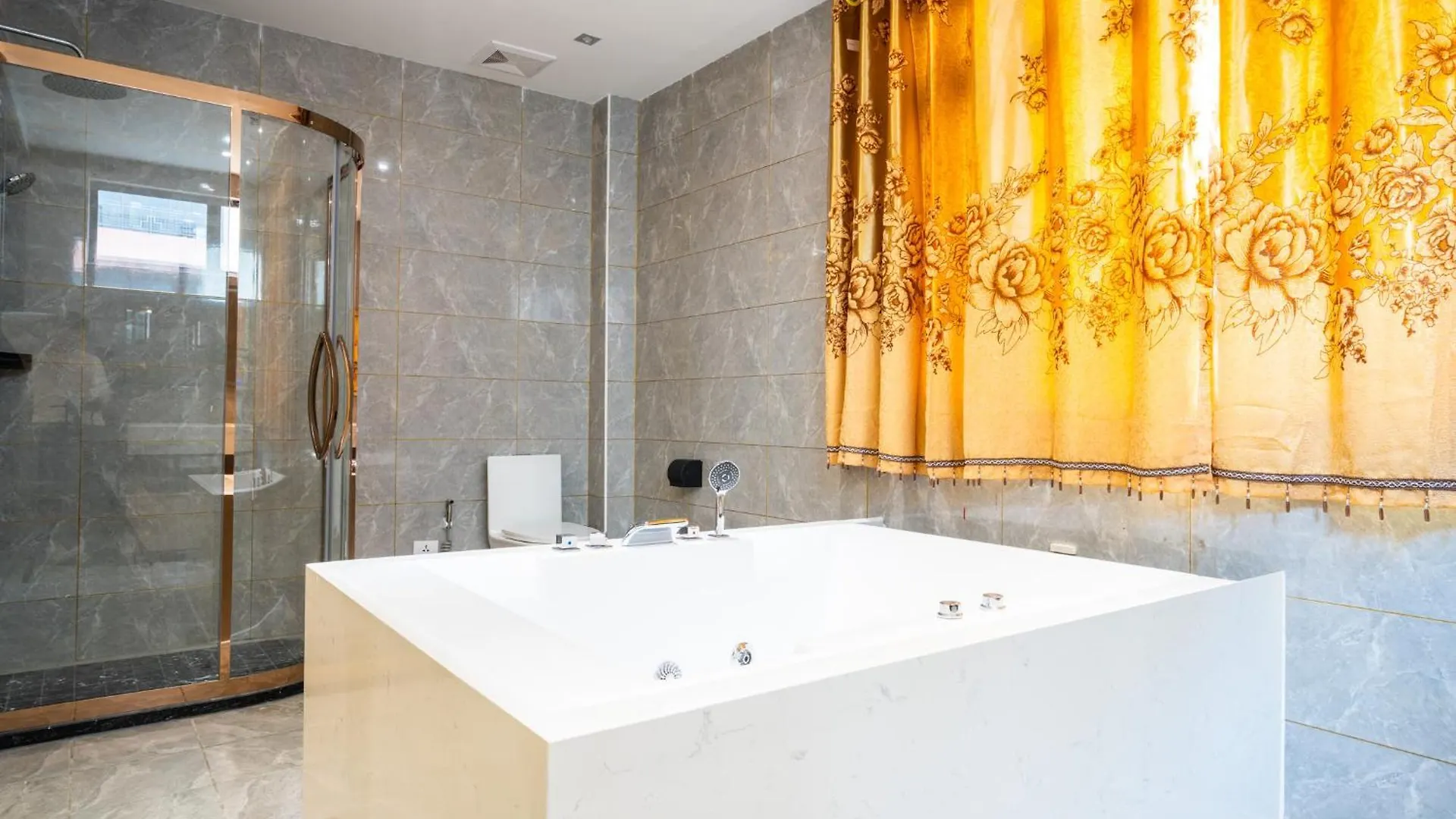 Home Me Hotel Makati City